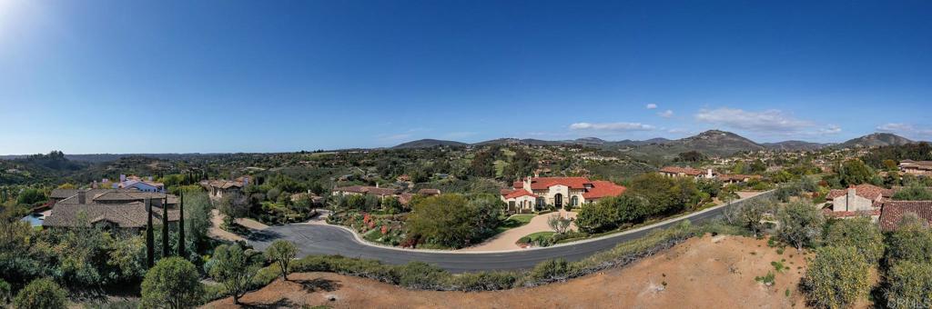 6241 Strada Fragante Rancho Santa Fe, CA 92091 - Photo 15 of 36 a view of a city