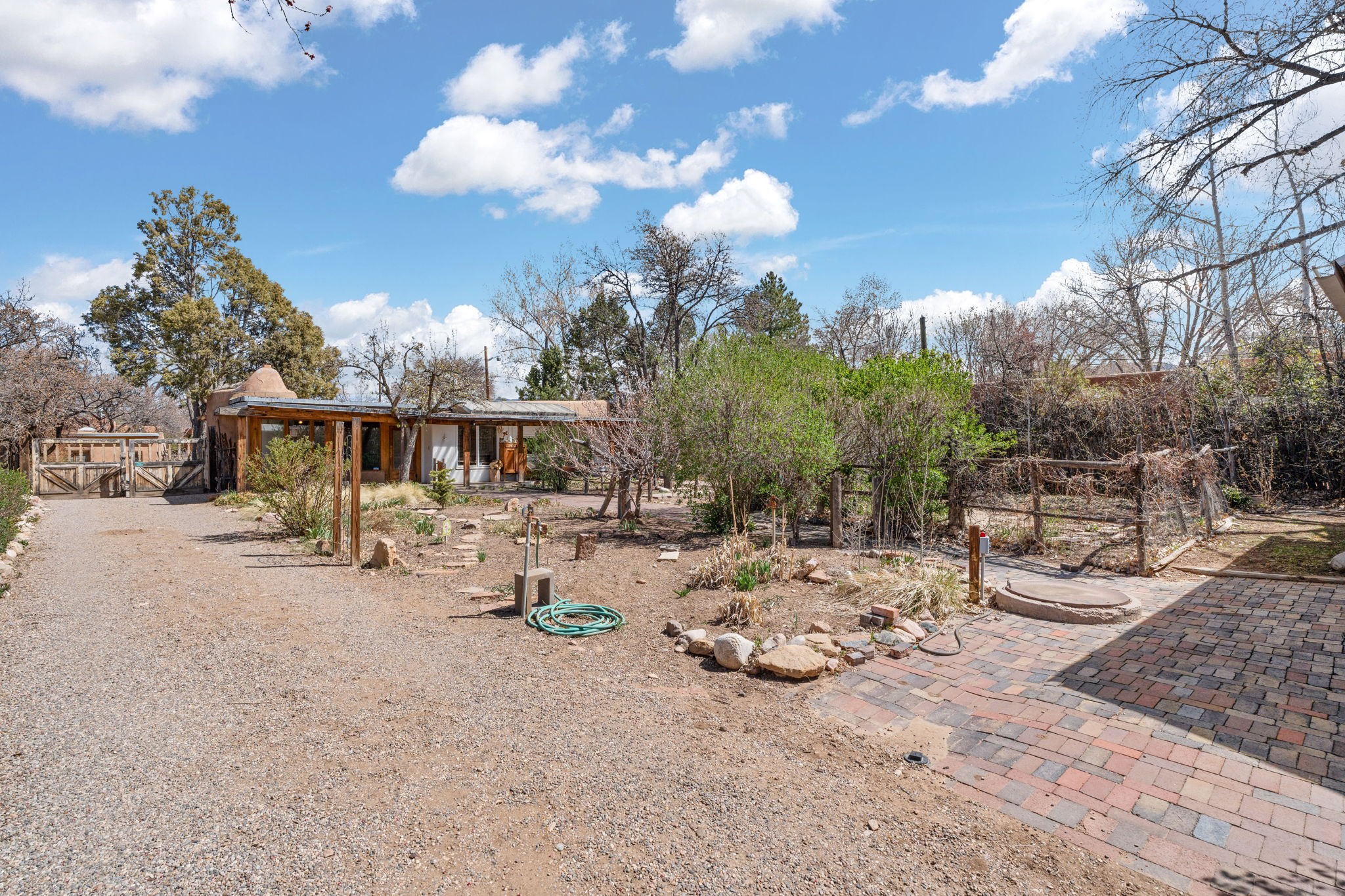 634 Canyon Road Santa Fe, NM 87501 - Photo 35 of 53