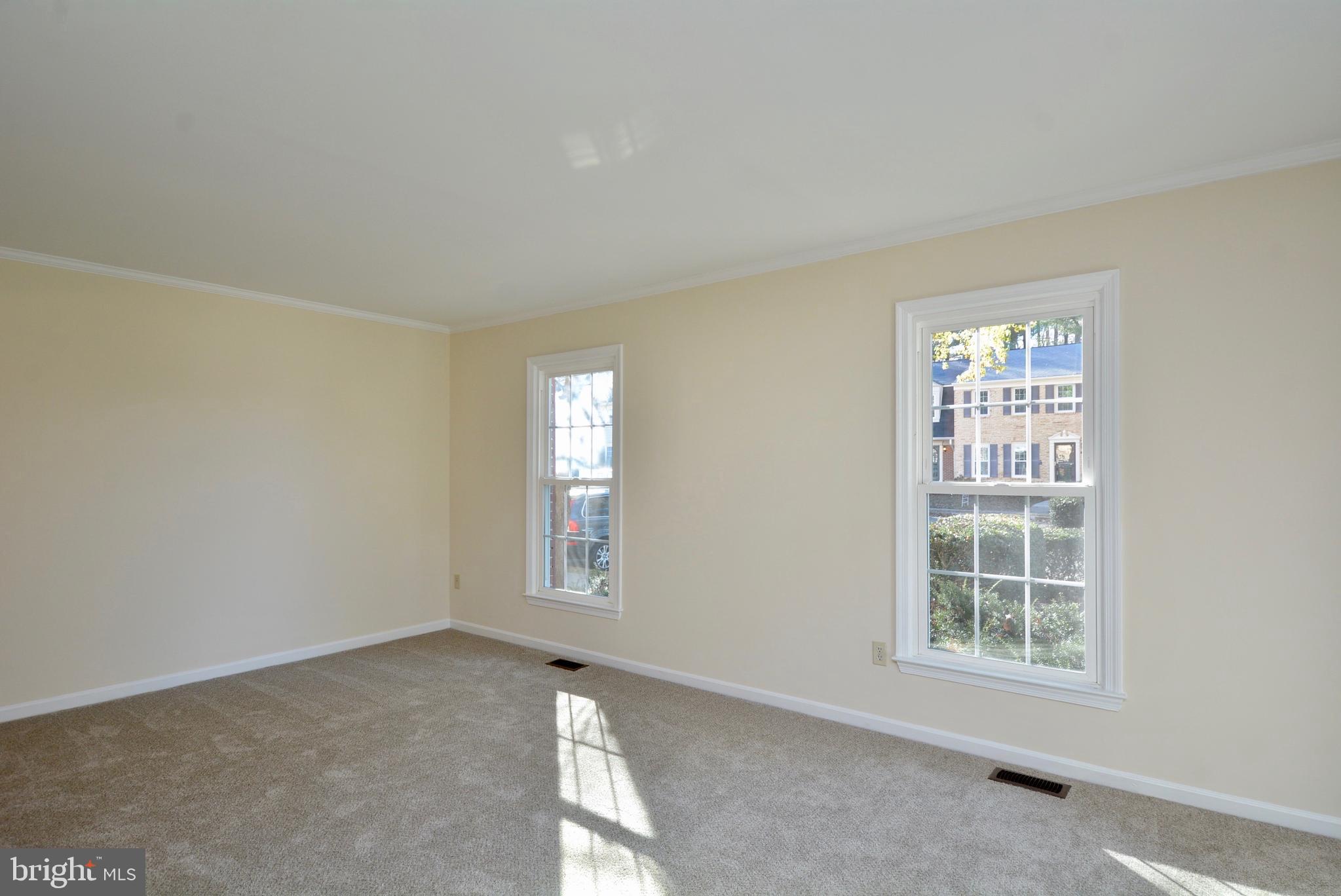 7922 Treeside Court Springfield, VA 22152 - Photo 12 of 46 Living Room
