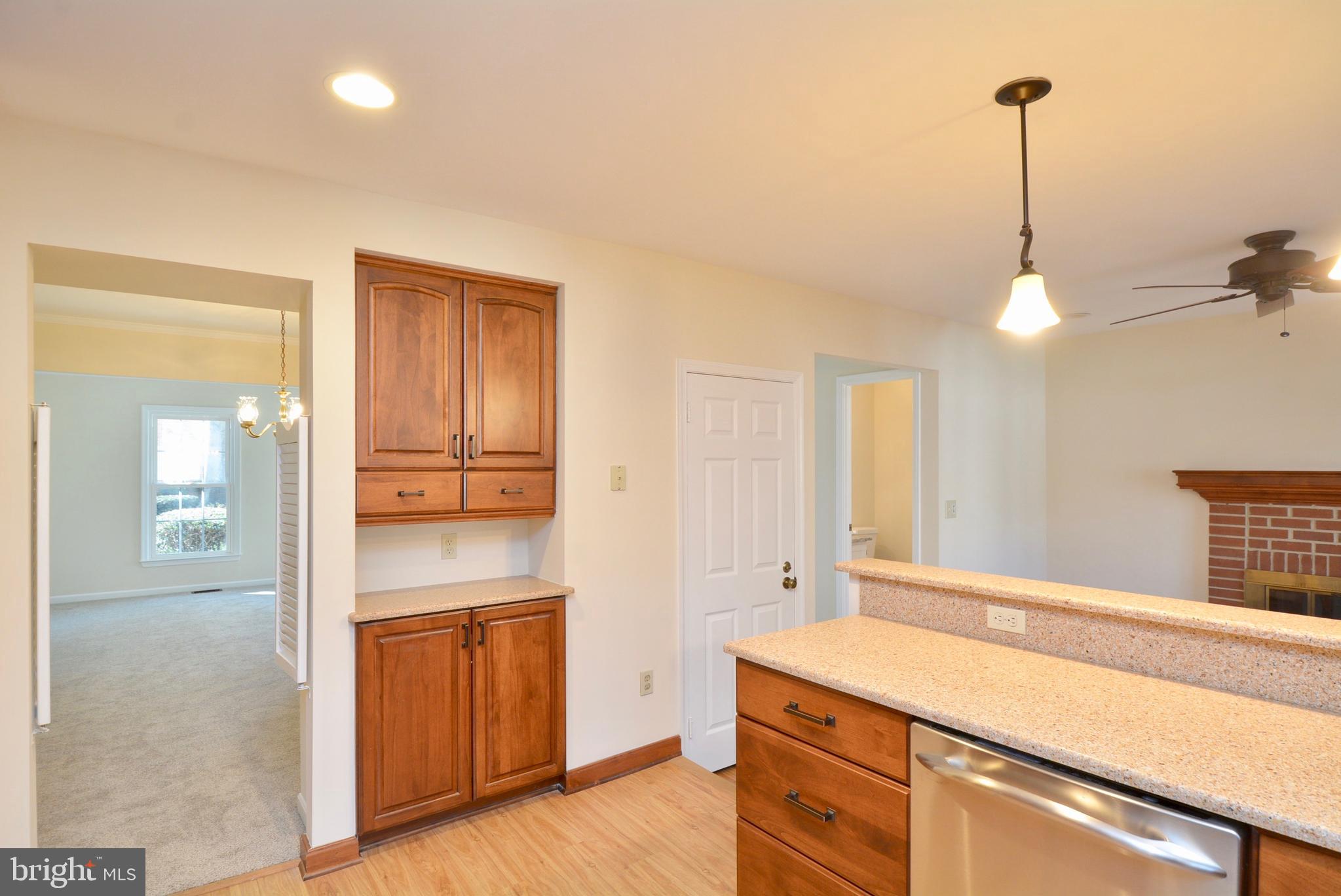 7922 Treeside Court Springfield, VA 22152 - Photo 9 of 46 Kitchen