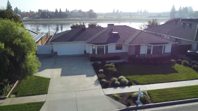 $549,900 | 1673 East Cromwell Avenue, Fresno, CA 93720