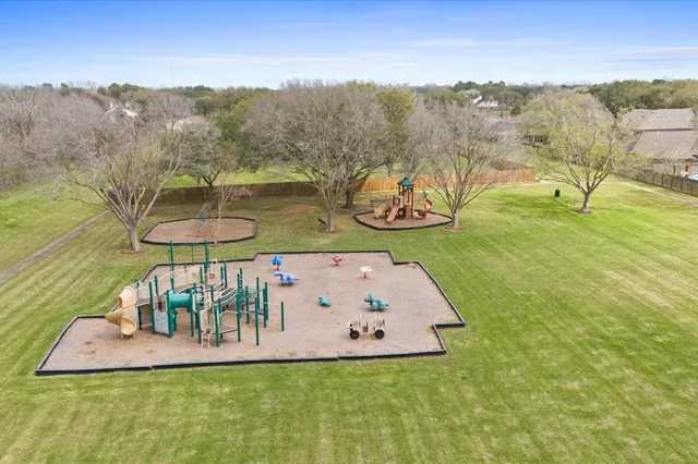 $2,450 | 630 Hawthorn Place, Missouri City, TX 77459