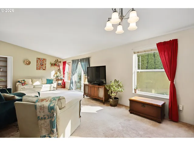 $375,000 | 604 Northwest Forest Lane, Cascade Locks, OR 97014