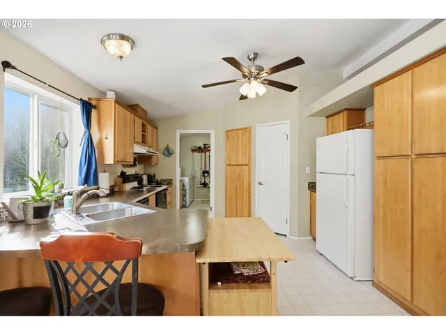 $375,000 | 604 Northwest Forest Lane, Cascade Locks, OR 97014