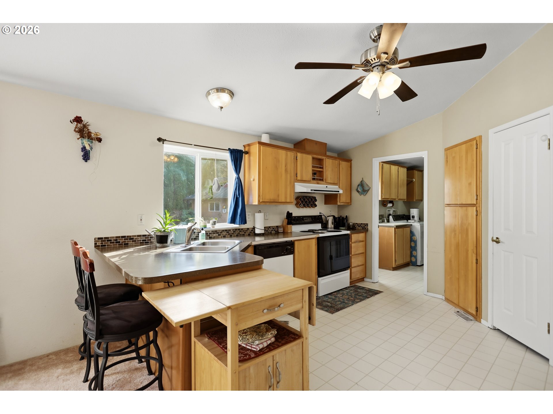 604 Northwest Forest Lane Cascade Locks, OR 97014 - Photo 21 of 45