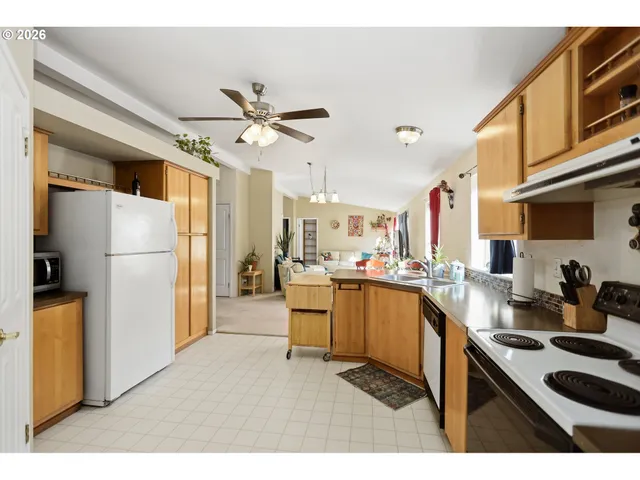 $375,000 | 604 Northwest Forest Lane, Cascade Locks, OR 97014