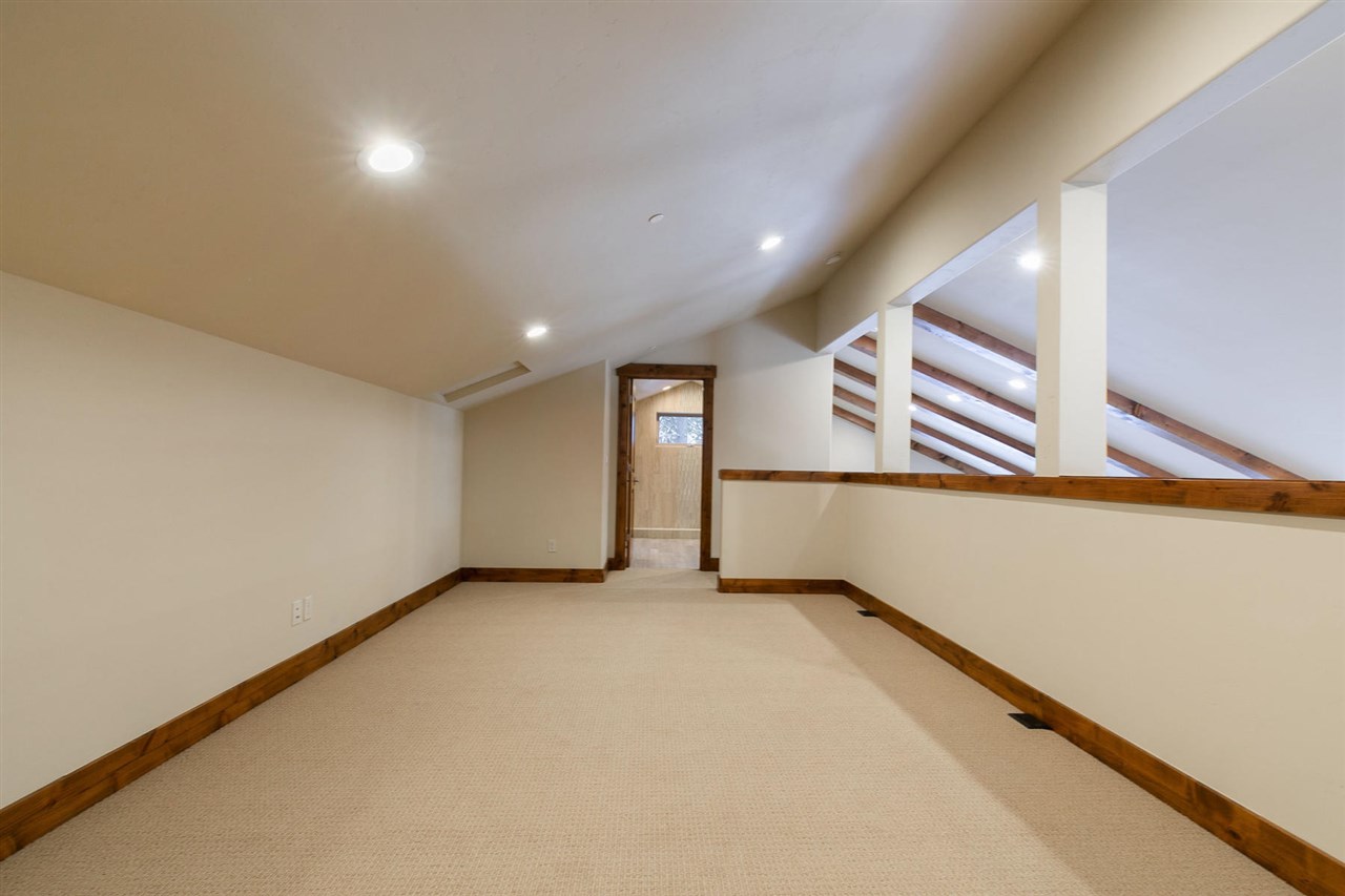 12071 Bennett Flat Road Truckee, CA 96161 - Photo 18 of 20 Gallery Image 18
