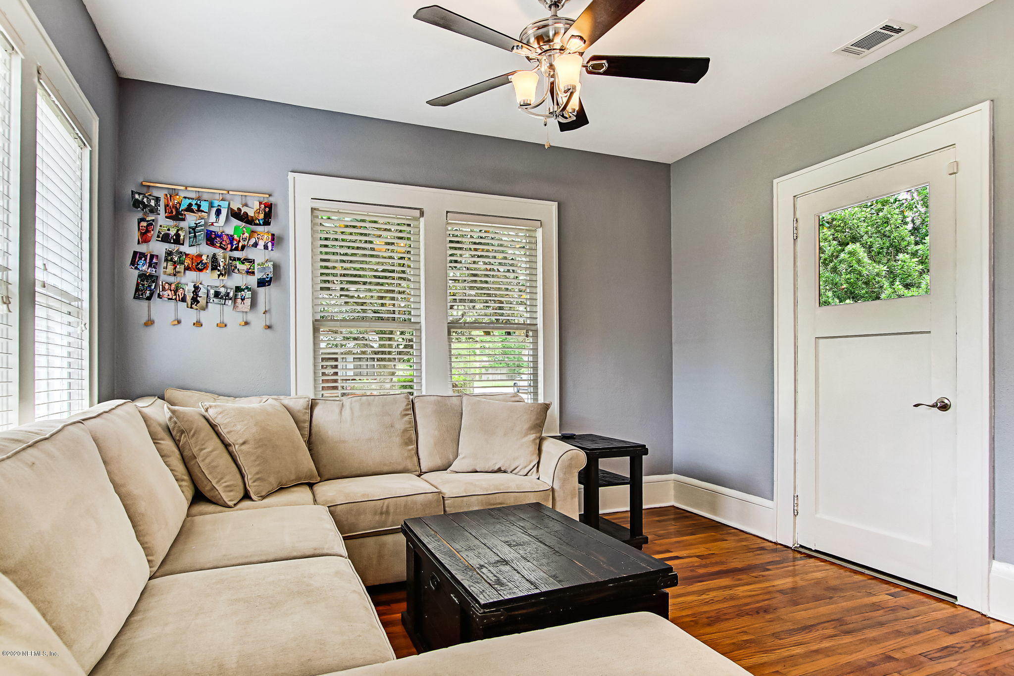 1292 Wolfe Street Jacksonville, FL 32205 - Photo 11 of 38 a living room with furniture and a window