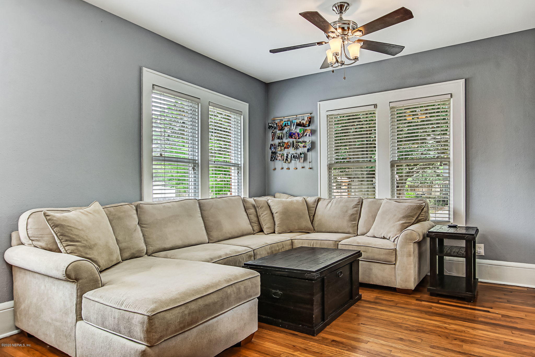 1292 Wolfe Street Jacksonville, FL 32205 - Photo 10 of 38 a living room with furniture and a large window
