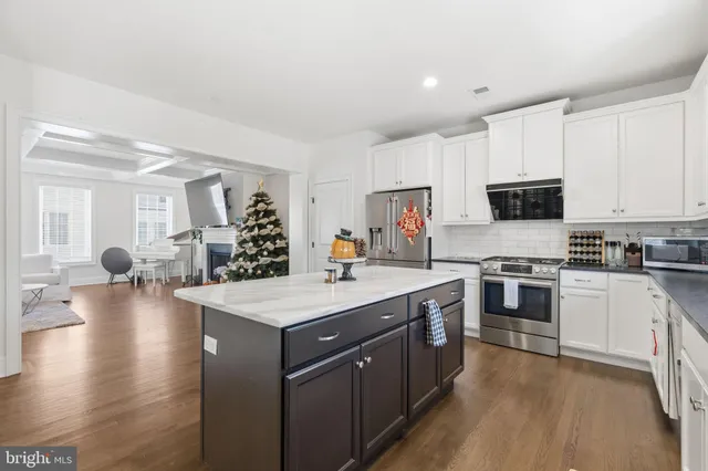 $929,999 | 23 Grey Court, Berwyn, PA 19312