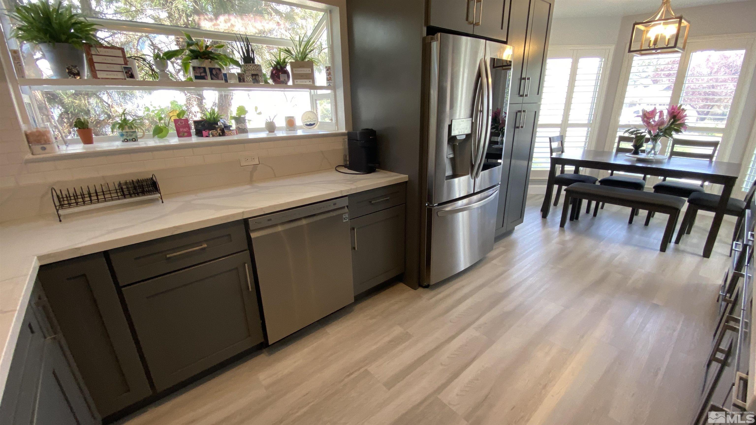 973 Edgecliff Drive Reno, NV 89523 - Photo 4 of 21 Photo 4