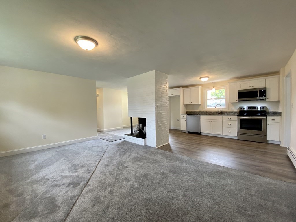 9 William Road Holbrook, MA 02343 - Photo 7 of 35 Gallery Image 7
