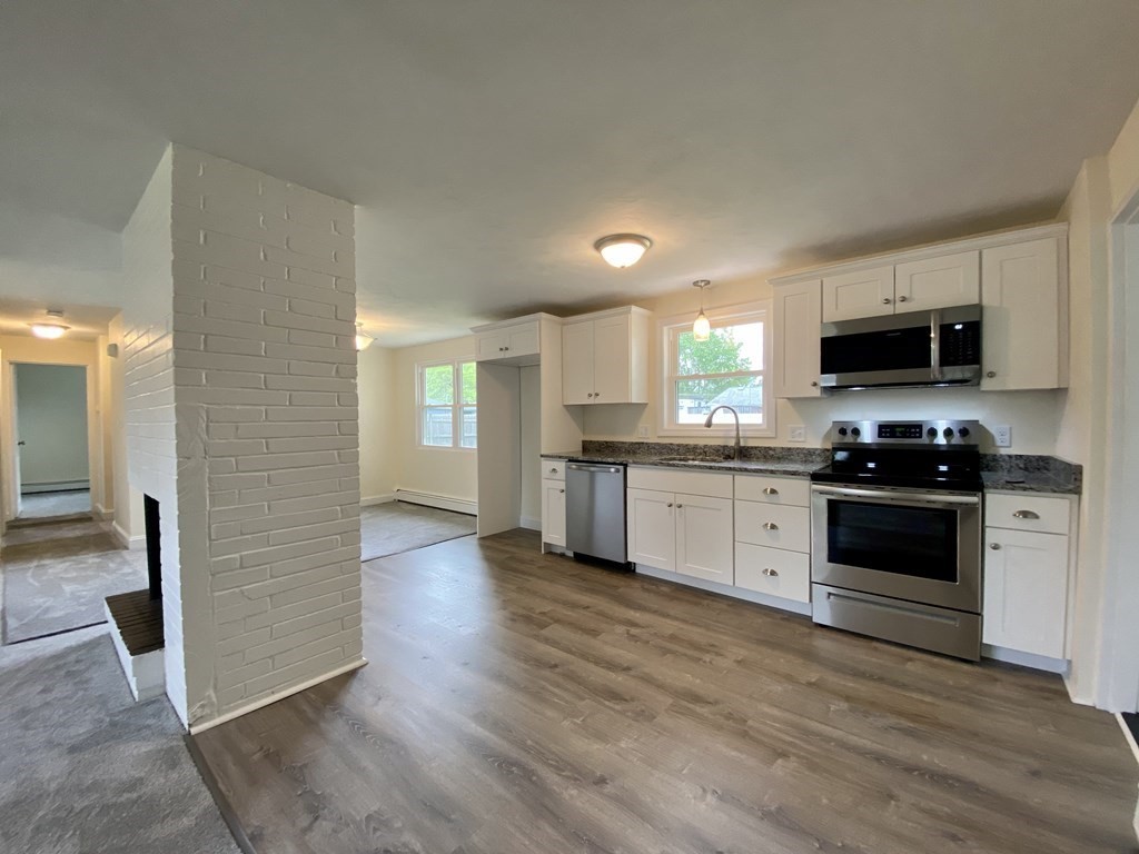 9 William Road Holbrook, MA 02343 - Photo 8 of 35 Gallery Image 8
