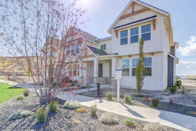 $449,900 | 6186 North Holly Springs Lane, Eagle, ID 83616