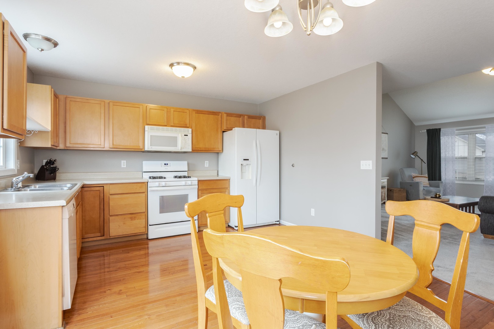 450 Beechwood Court Normal, IL 61761 - Photo 13 of 55