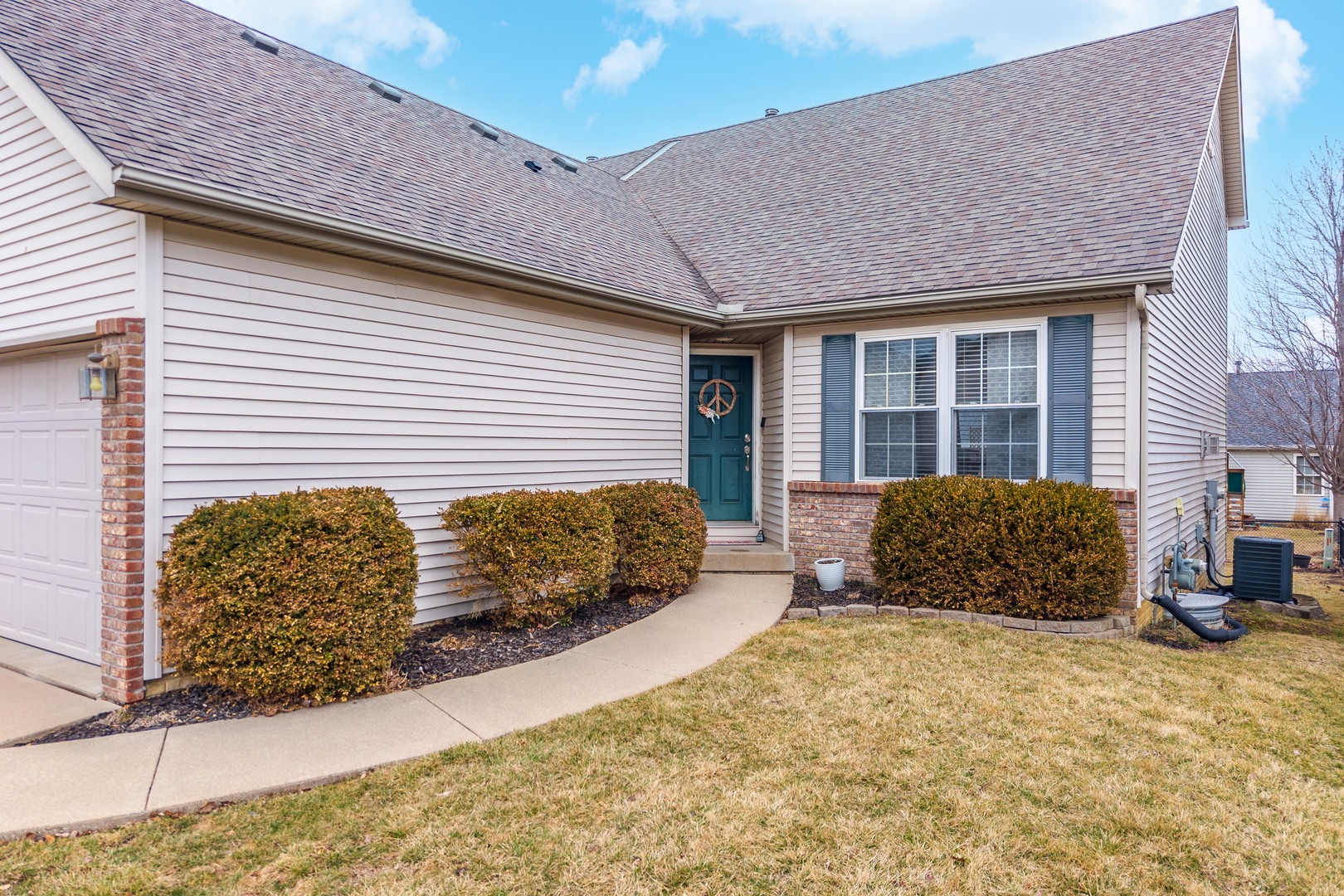 450 Beechwood Court Normal, IL 61761 - Photo 2 of 55