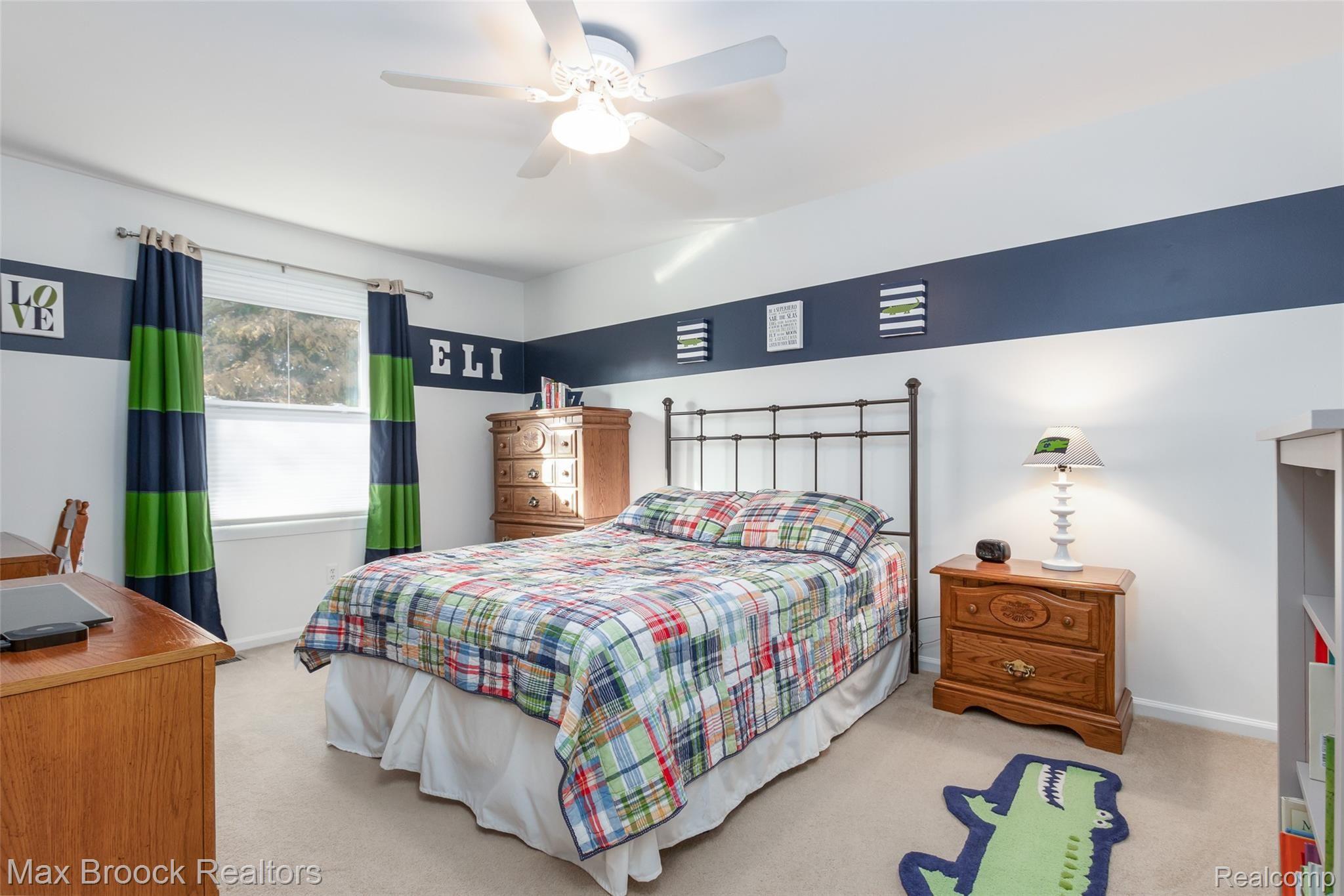 313 Lake Forest Road Rochester, MI 48309 - Photo 20 of 32 IMG_6290-Edit.jpg