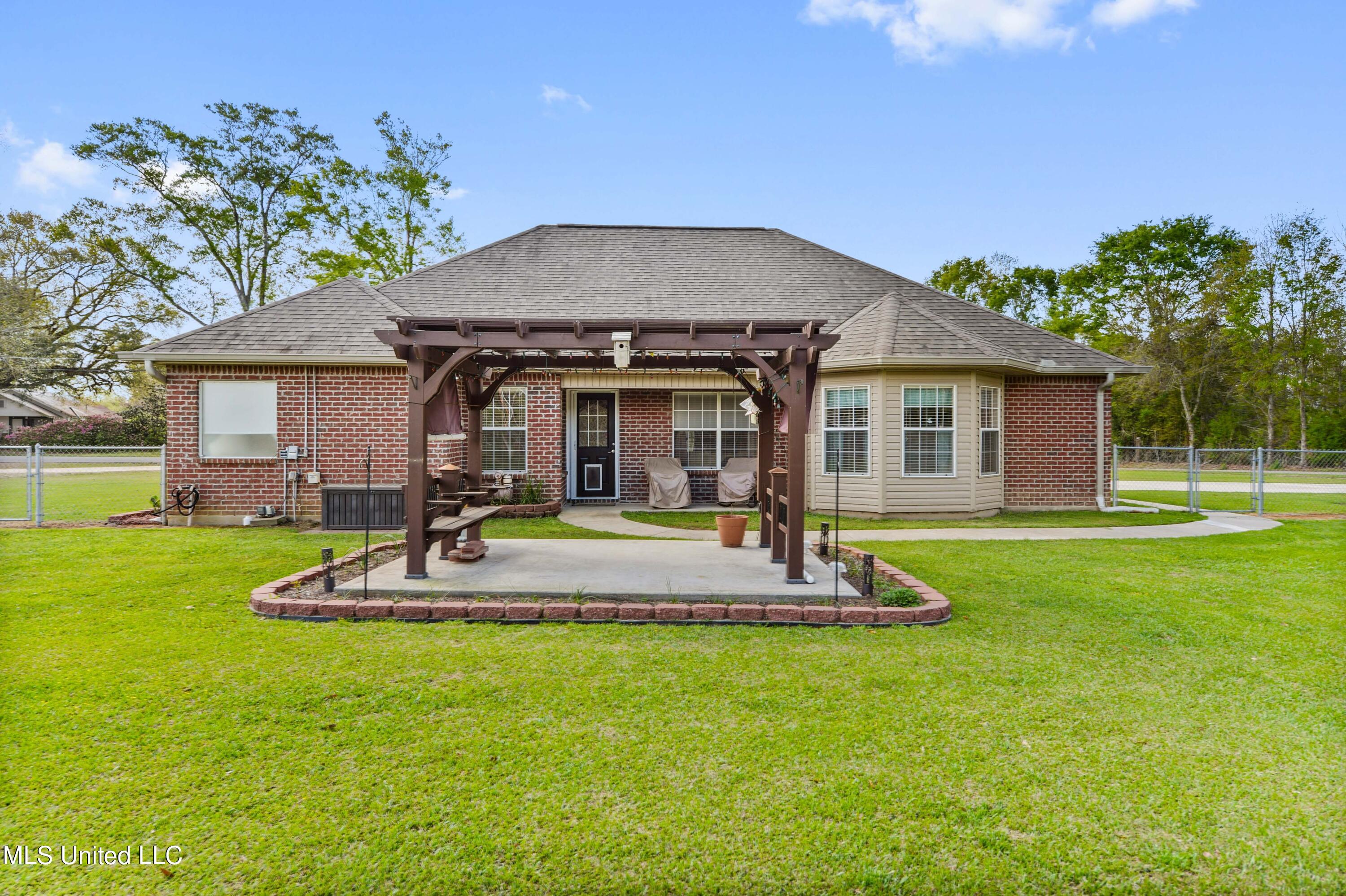 4 McBeth Road Carriere, MS 39426 - Photo 5 of 27 Back exterior