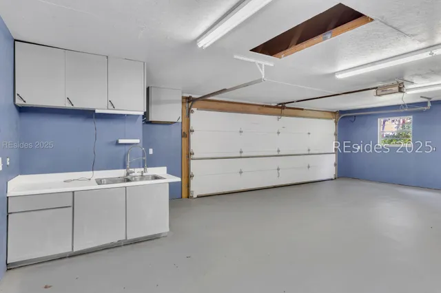 $774,500 | 9 Palmetto Beach Drive, Bluffton, SC 29910