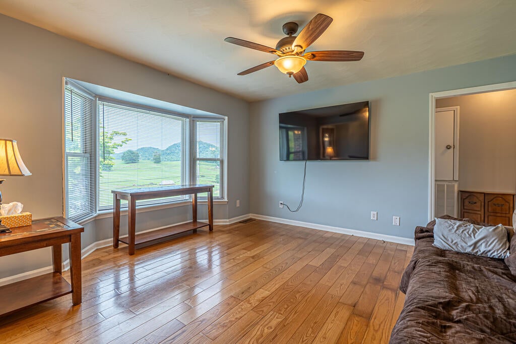 20306 Benhams Road Bristol, VA 24202 - Photo 27 of 76 Gallery Image 27