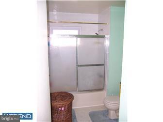 123-125 Reeger Avenue Hamilton, NJ 08610 - Photo 7 of 8 Unit #1