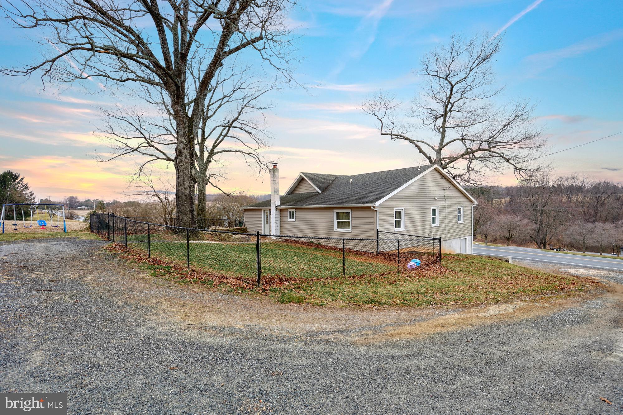 1677 New Bridgeville Road Red Lion, PA 17356 - Photo 4 of 41 Gallery Image 4
