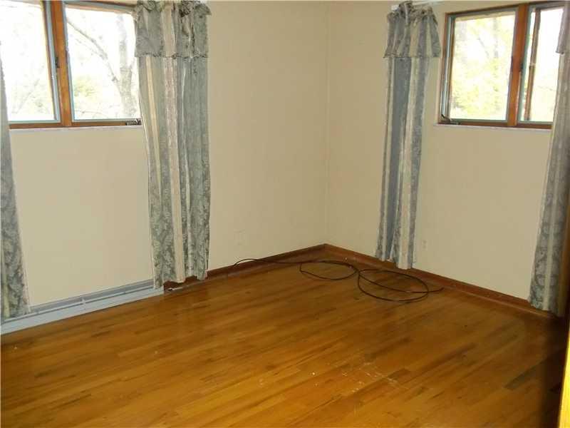 1201 Kennedy Road Charleroi, PA 15022 - Photo 8 of 11 Master Bedroom.