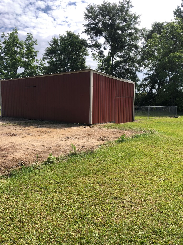 859 Watford Road Slocomb, AL 36375 - Photo 19 of 20 Barn