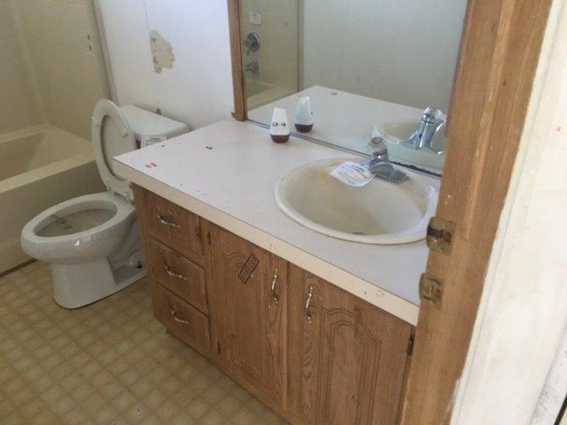 47119 Creekside Road Squaw Valley, CA 93675 - Photo 15 of 21 Gallery Image 15