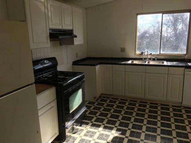 47119 Creekside Road Squaw Valley, CA 93675 - Photo 10 of 21 Gallery Image 10