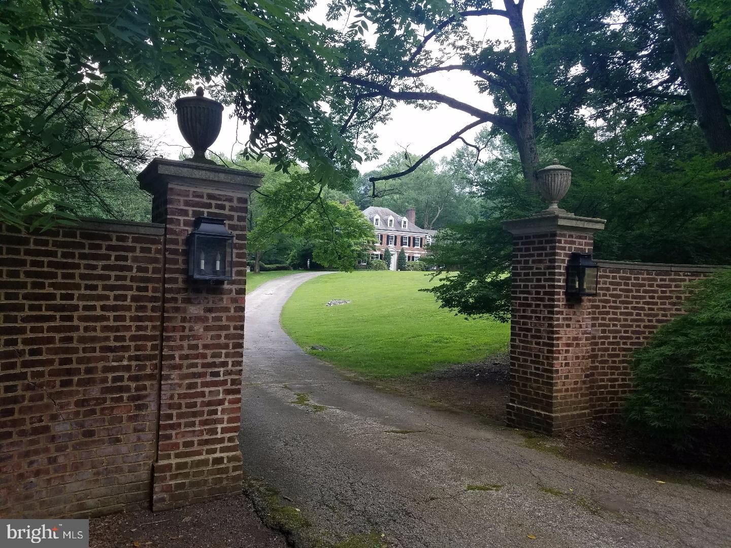 651 Black Rock Road Bryn Mawr, PA 19010 - Photo 1 of 25 Driveway