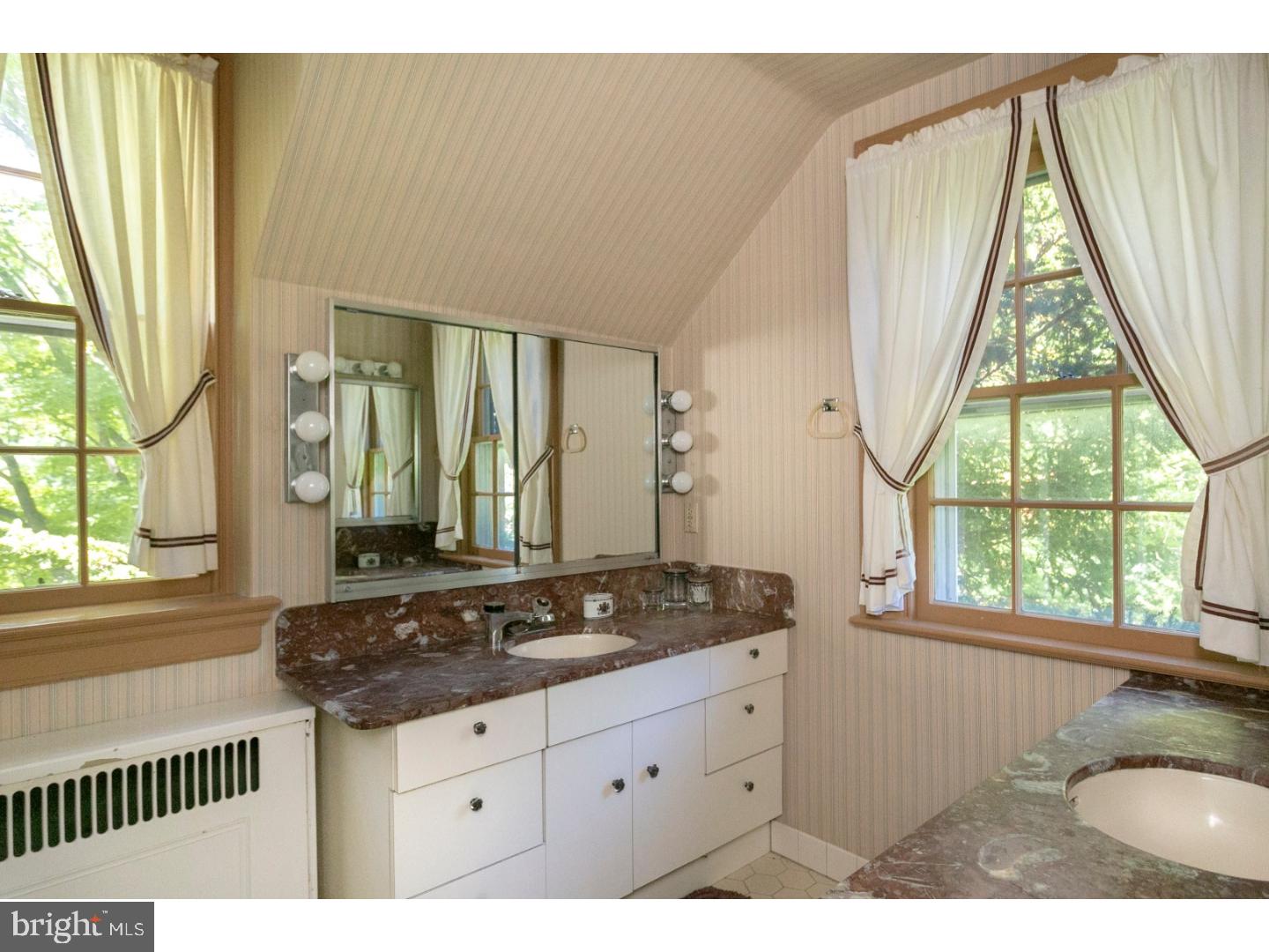 651 Black Rock Road Bryn Mawr, PA 19010 - Photo 14 of 25 Bathroom