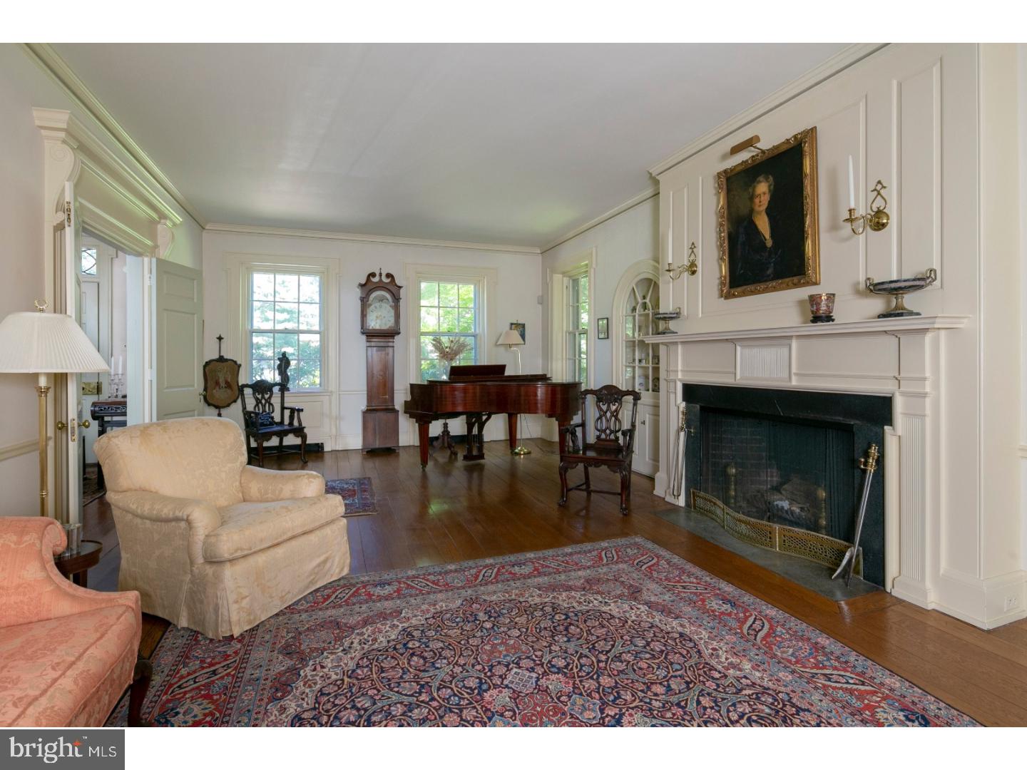 651 Black Rock Road Bryn Mawr, PA 19010 - Photo 4 of 25 Living Room