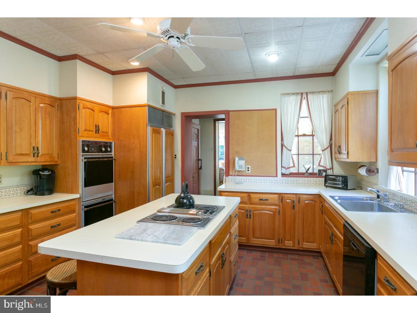 651 Black Rock Road Bryn Mawr, PA 19010 - Photo 9 of 25 Kitchen