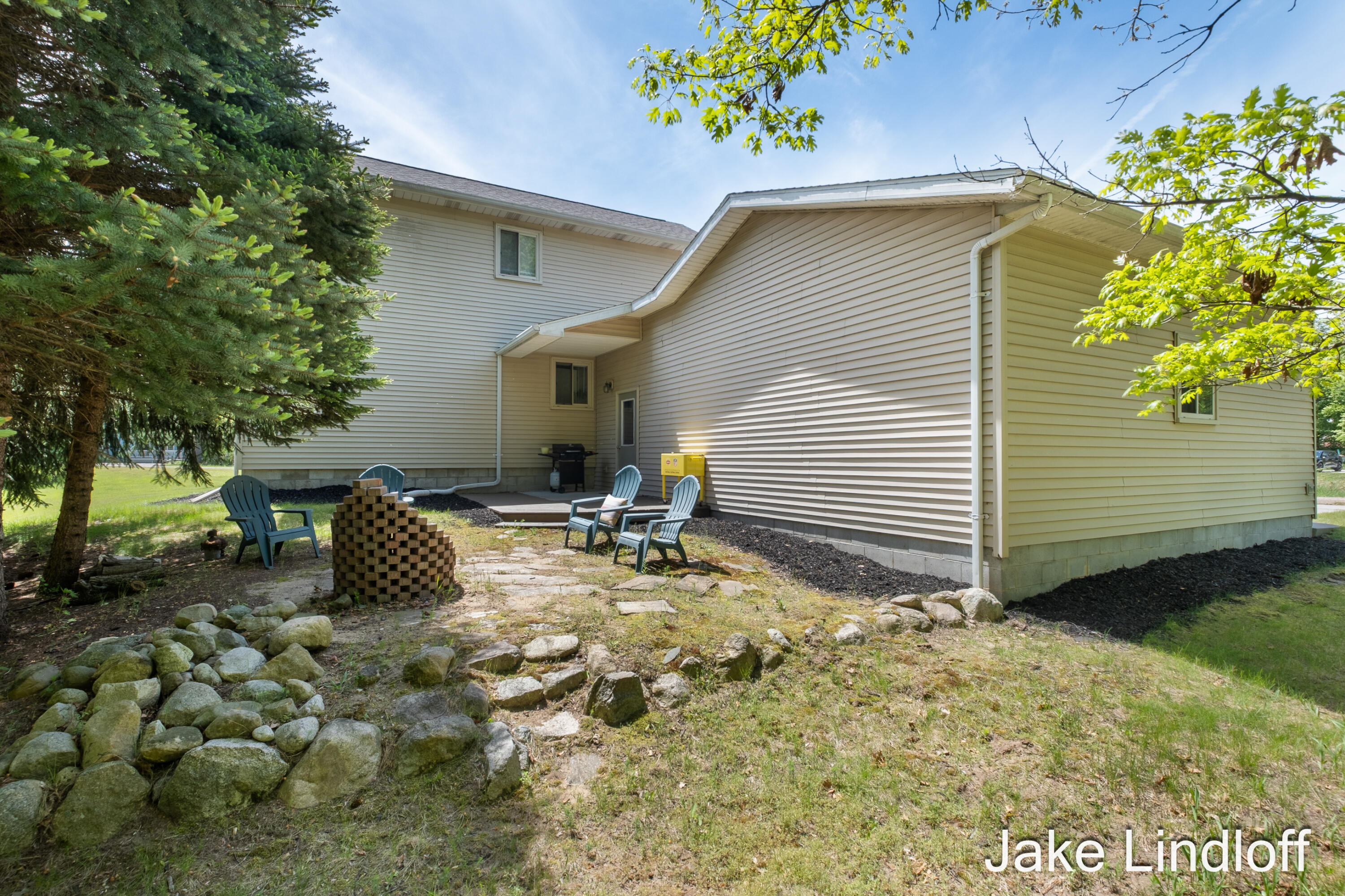 11014 East Royal Road Stanwood, MI 49346 - Photo 5 of 54 Photo-5
