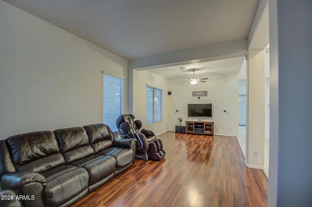 $679,500 | 218 East Sunburst Lane, Tempe, AZ 85284