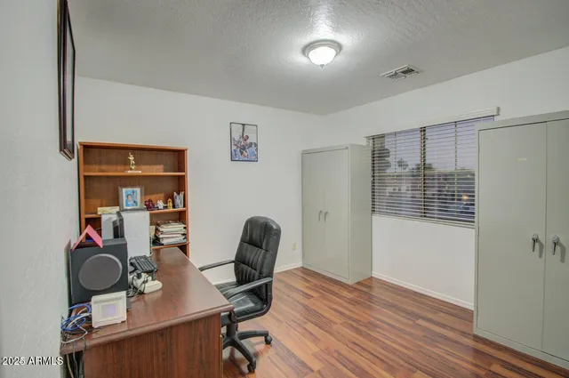 $679,500 | 218 East Sunburst Lane, Tempe, AZ 85284