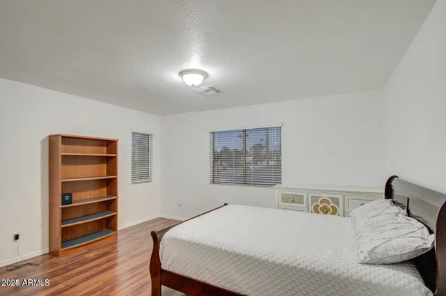 $679,500 | 218 East Sunburst Lane, Tempe, AZ 85284