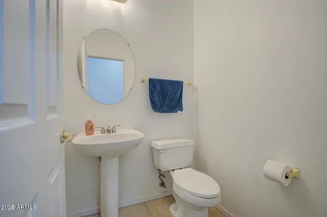 $679,500 | 218 East Sunburst Lane, Tempe, AZ 85284