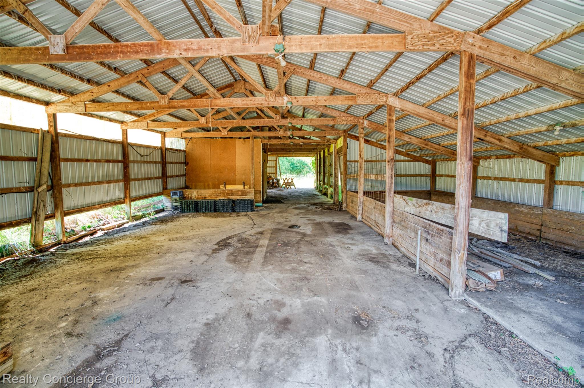 9225 Faussett Road Fenton, MI 48430 - Photo 47 of 61 DSC09494_32.jpg