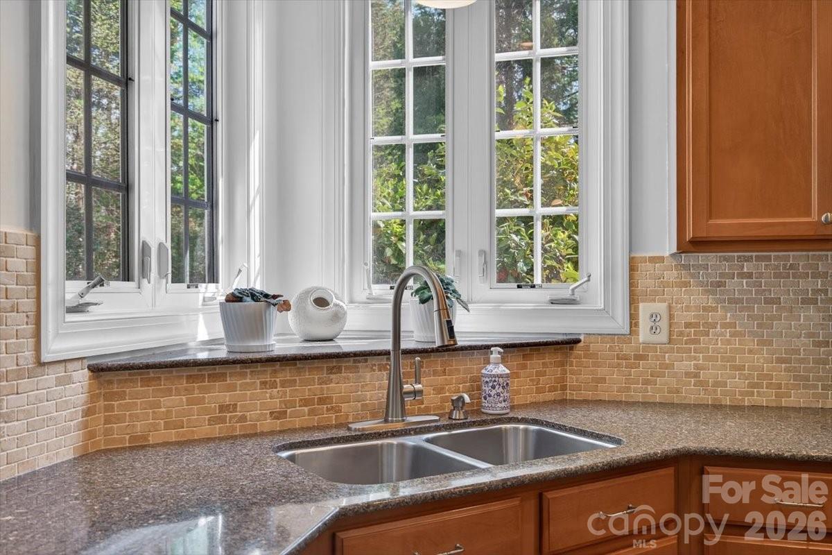 330 Chancelot Lane Fort Mill, SC 29708 - Photo 11 of 39