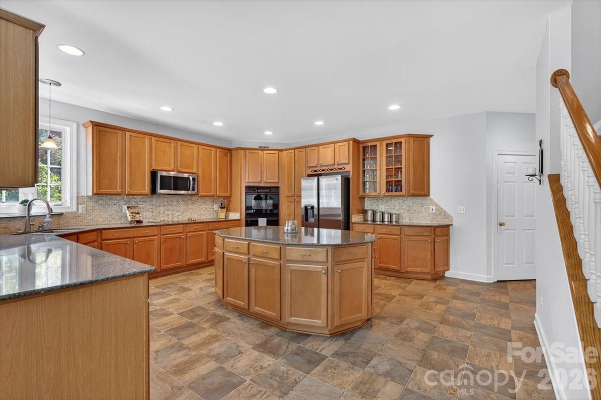 330 Chancelot Lane Fort Mill, SC 29708 - Photo 12 of 39