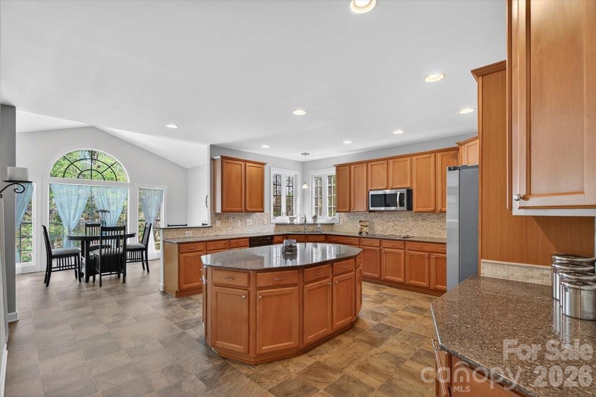 330 Chancelot Lane Fort Mill, SC 29708 - Photo 10 of 39