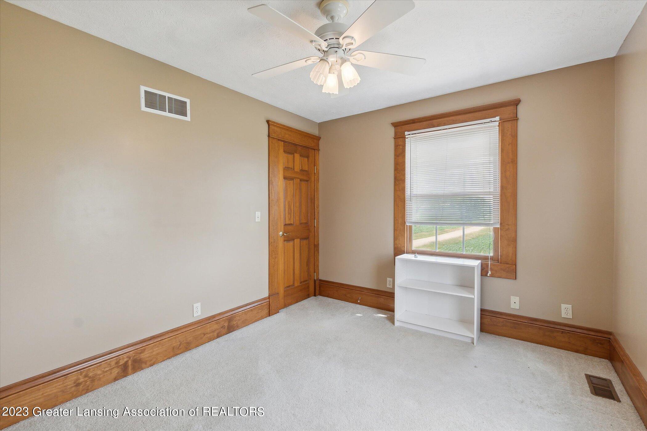 3390 East Howe Road Dewitt, MI 48820 - Photo 22 of 54 21-3390-E-Howe-Rd-DeWitt-MI-48820-Window