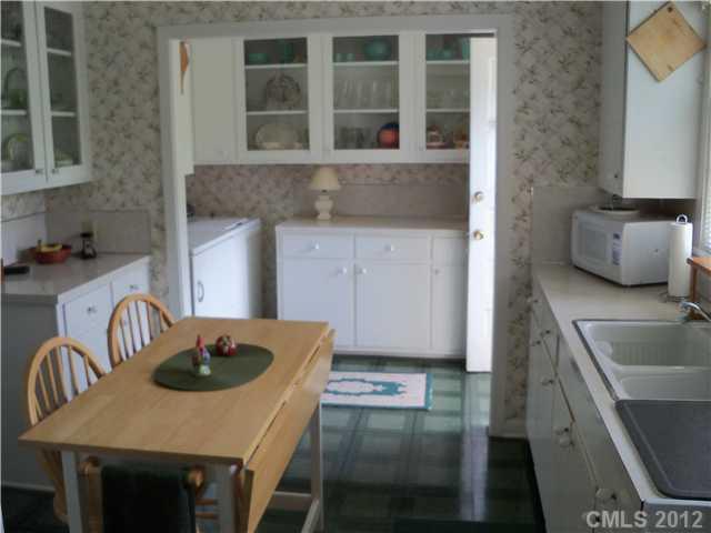 88 Maple Street, Unit 18 Badin, NC 28009 - Photo 9 of 14 Gallery Image 9