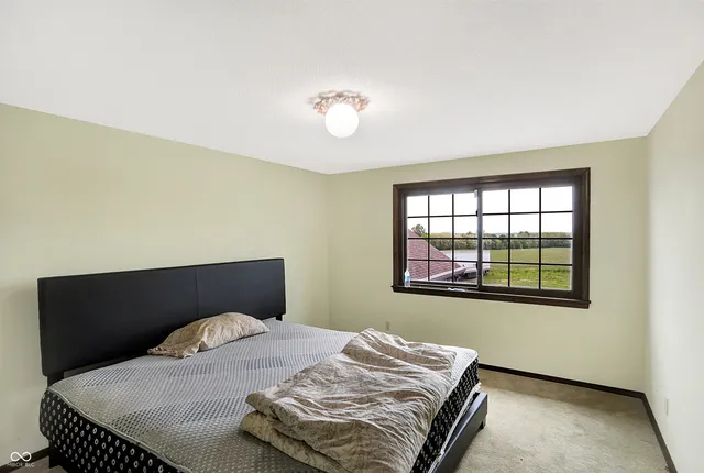 $800,000 | 7165 Highway 252, Edinburgh, IN 46124