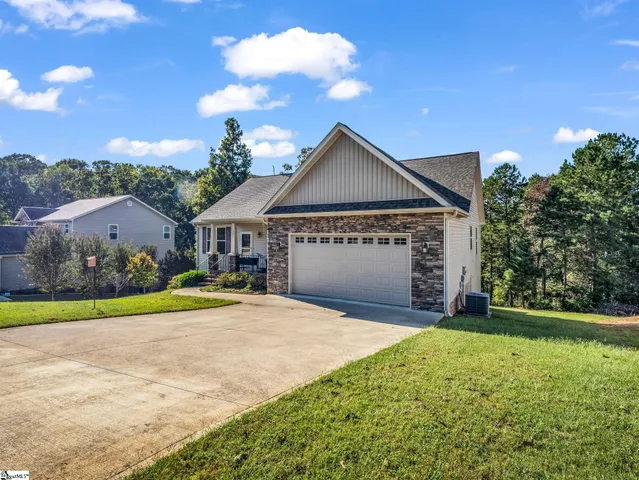 $375,000 | 261 Glendower Lane, Chesnee, SC 29323