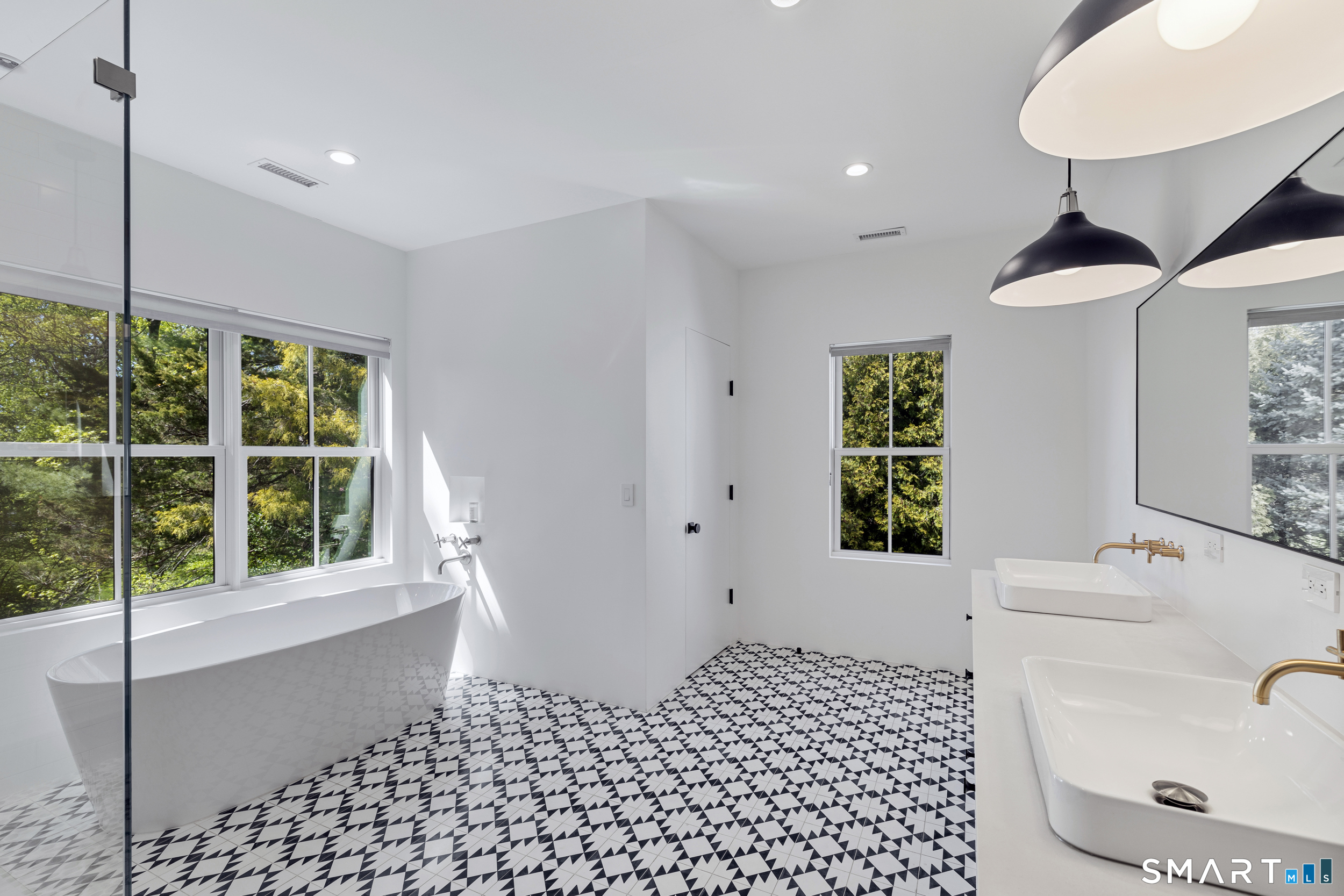 13 Sunswyck Road Darien, CT 06820 - Photo 27 of 40