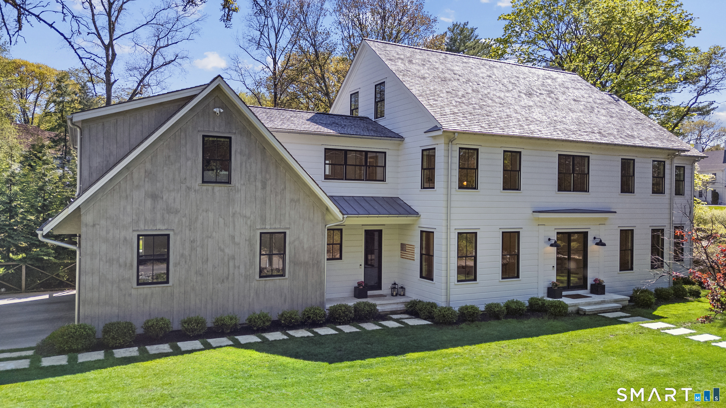 13 Sunswyck Road Darien, CT 06820 - Photo 3 of 40