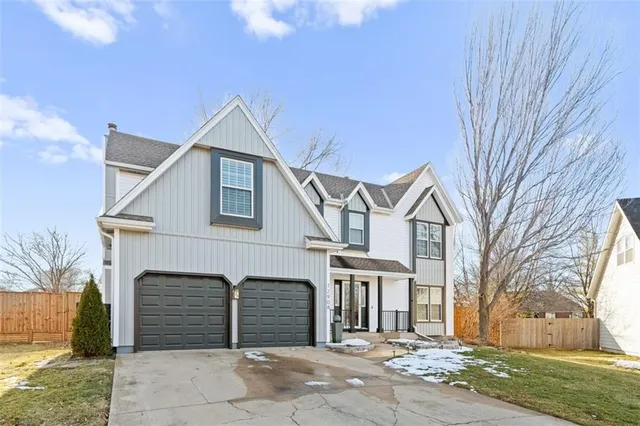 $499,500 | 12908 Garnett Lane, Overland Park, KS 66213